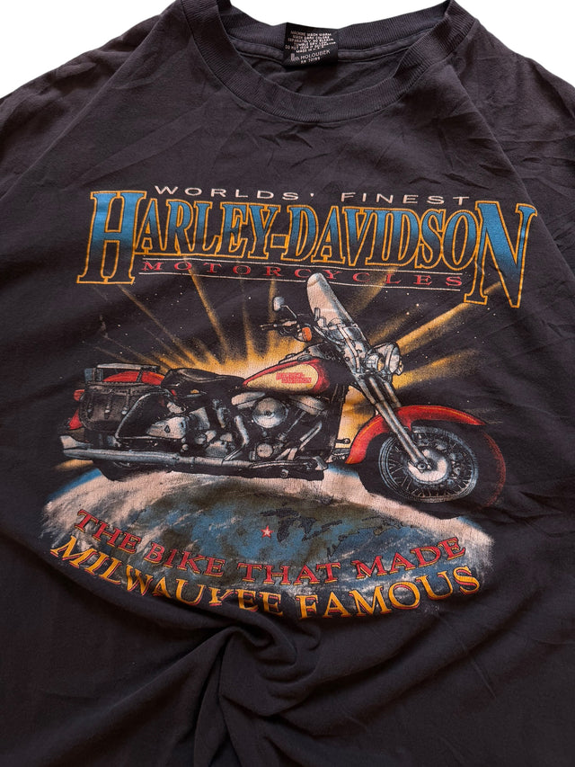 Vintage Harley-Davidson "Worlds Finest" The Bike That Made Milwaukee Famous Tee